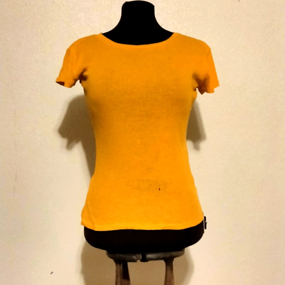 Ambiance short sleeve yellow shirt medium